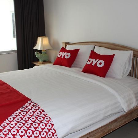 Oyo 75409 Premium The Family Hotel 치앙마이 외부 사진