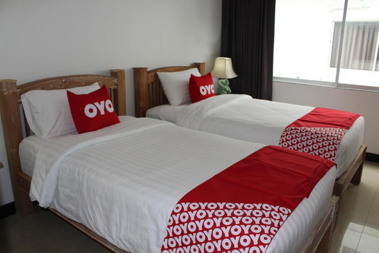Oyo 75409 Premium The Family Hotel 치앙마이 외부 사진